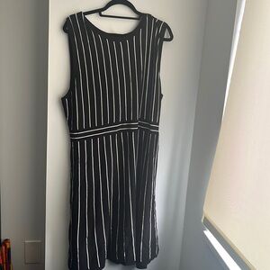 LOFT Plus knit black and white stripe dress - 20/22